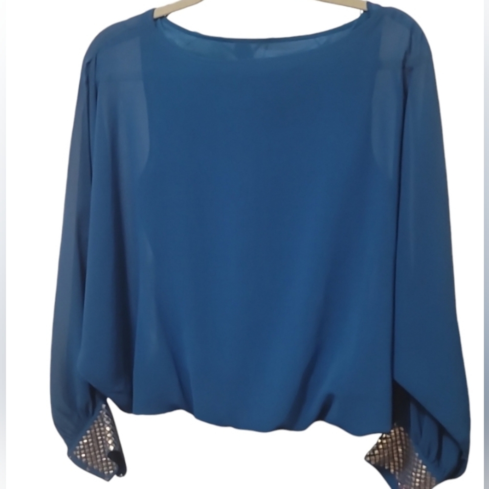 Miss avenue, teal blouse